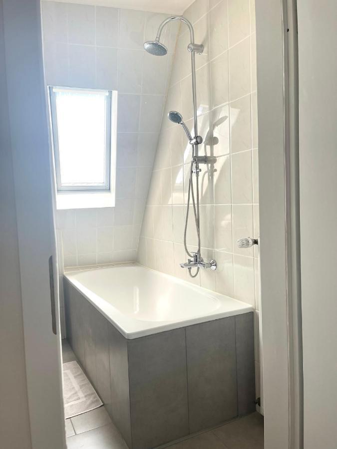 City Apartment, Ferienwohnung 3 Zkdb, Balkon, Dachgeschoss, Naehe Duesseldorf Krefeld Zewnętrze zdjęcie